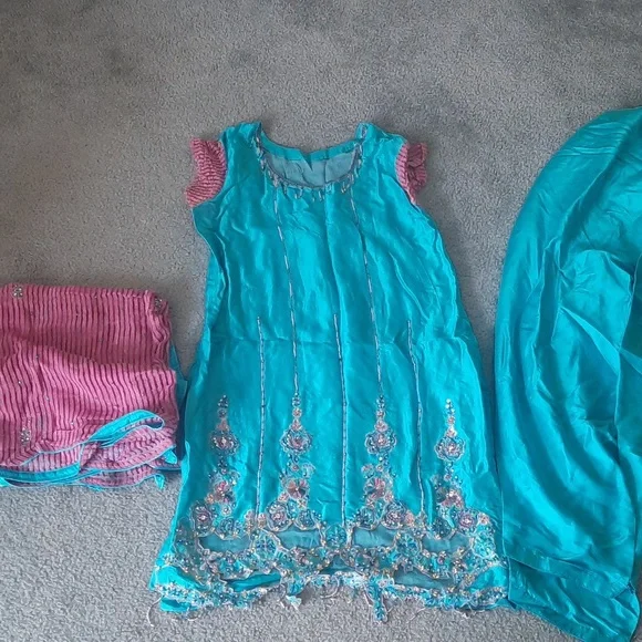 Aqua and pink salwar kameez - Picture 2 of 6